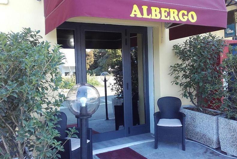 Residence Checkin A Richiesta Parma Dış mekan fotoğraf